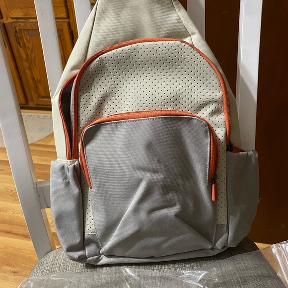 thirty-one Handbags - Thirty-One Gray and Orange Sling Backpack
